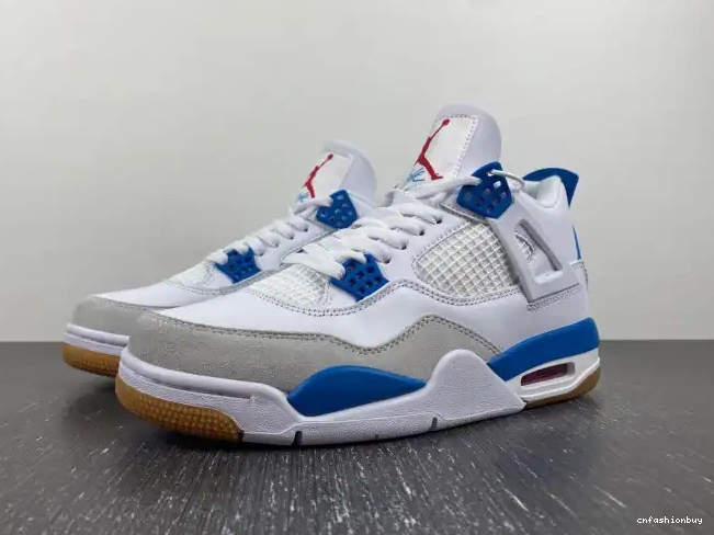 DR5415-104 Retro Jordan SB 4 0704